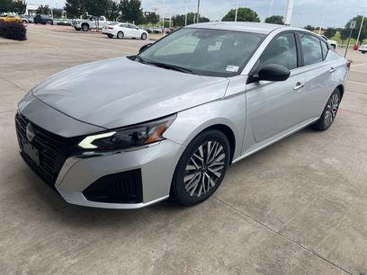 Used 2024 Nissan Altima 2.5 SV