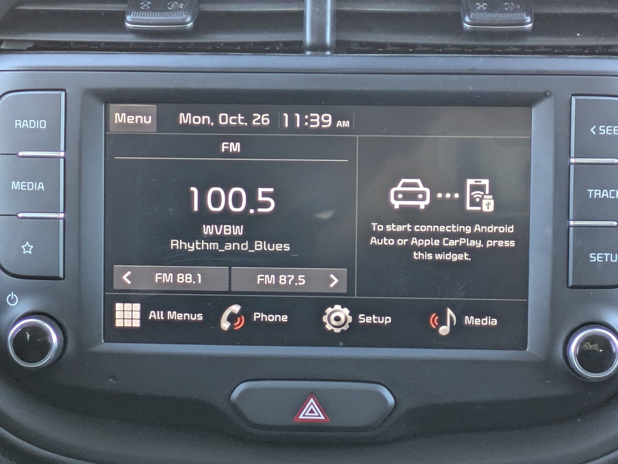 Used 2025 Kia Soul LX w/ LX Technology Package FWD image 19