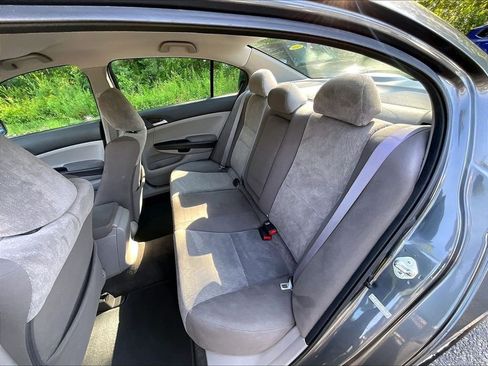 Used 2010 Honda Accord LX image 24