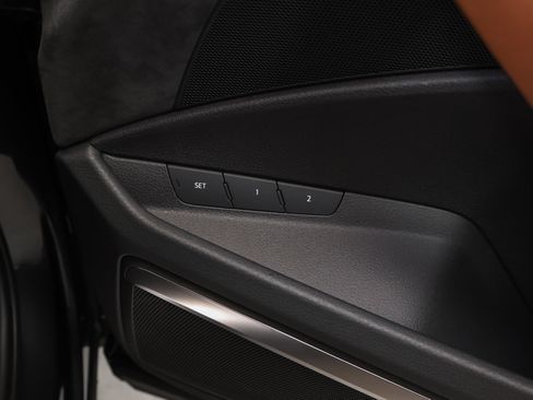 Used 2019 Audi e-tron Prestige AWD/4WD image 22