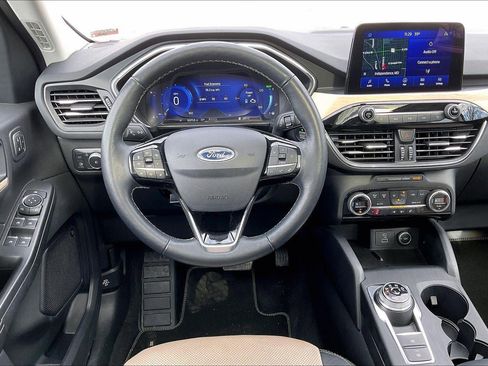 Used 2021 Ford Escape Titanium w/ Titanium Elite Package image 5