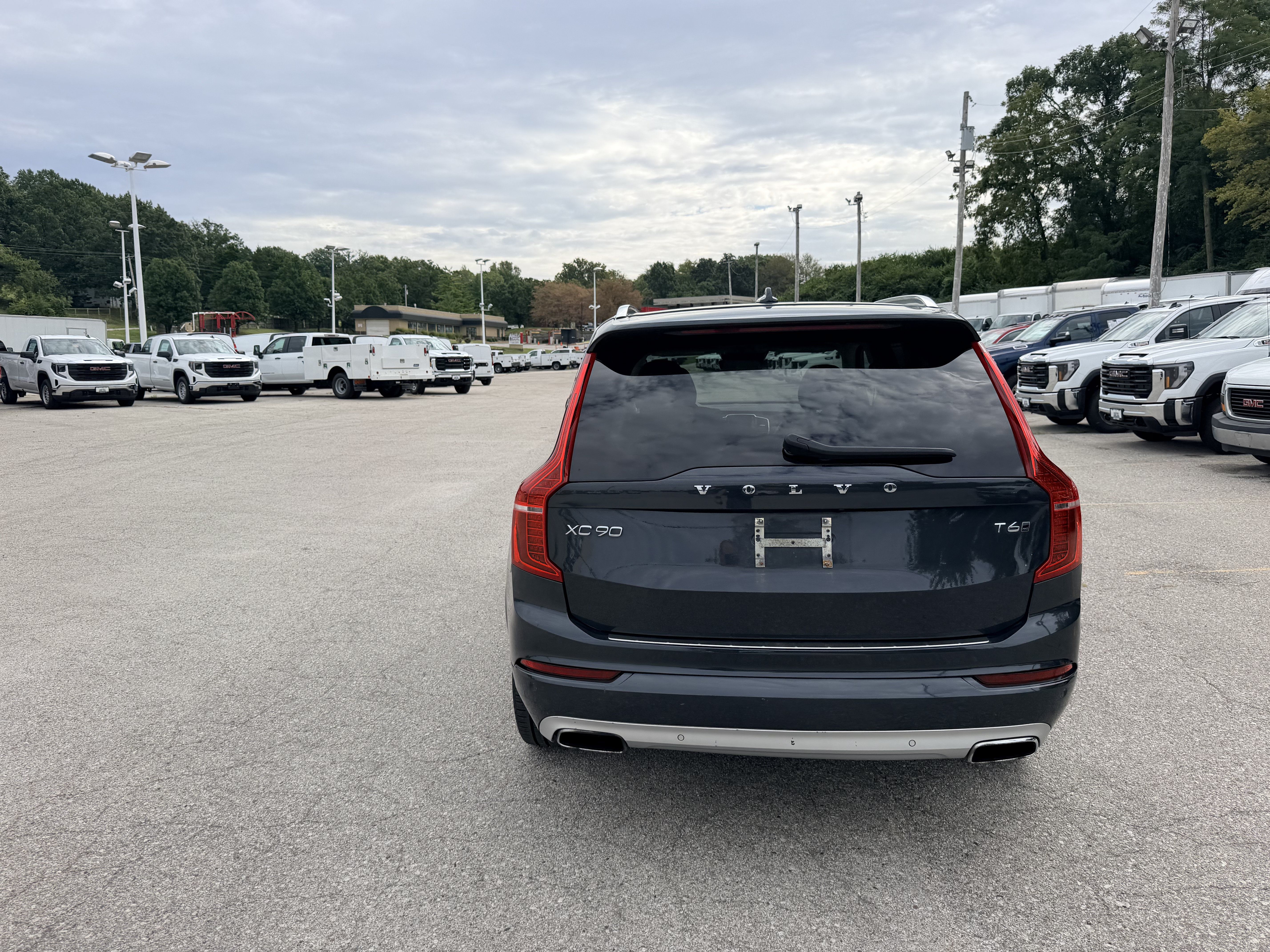 Used 2021 Volvo XC90 T6 Momentum w/ Advanced Package AWD/4WD image 5