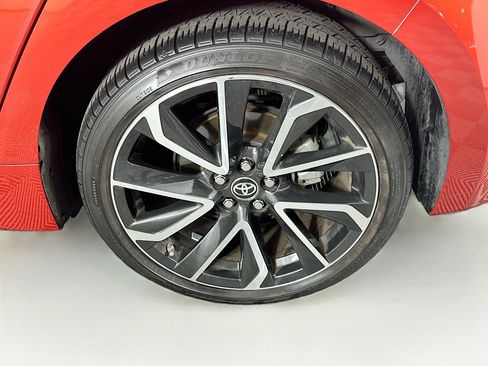 Used 2020 Toyota Corolla XSE FWD image 11