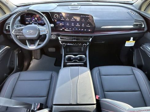 Used 2026 Chevrolet Traverse Z71 w/ Enhanced Driving Package AWD/4WD image 11