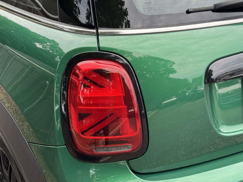 Used 2024 MINI Cooper S FWD image 8