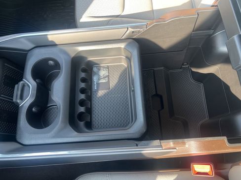 New 2026 RAM 1500 Laramie AWD/4WD image 29