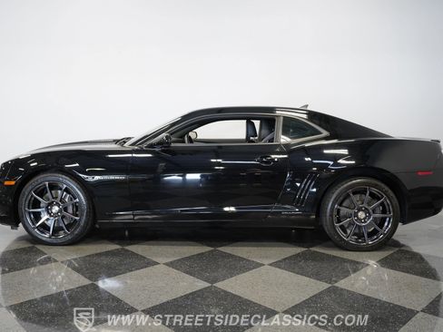 Used 2011 Chevrolet Camaro SS w/ RS Package image 2