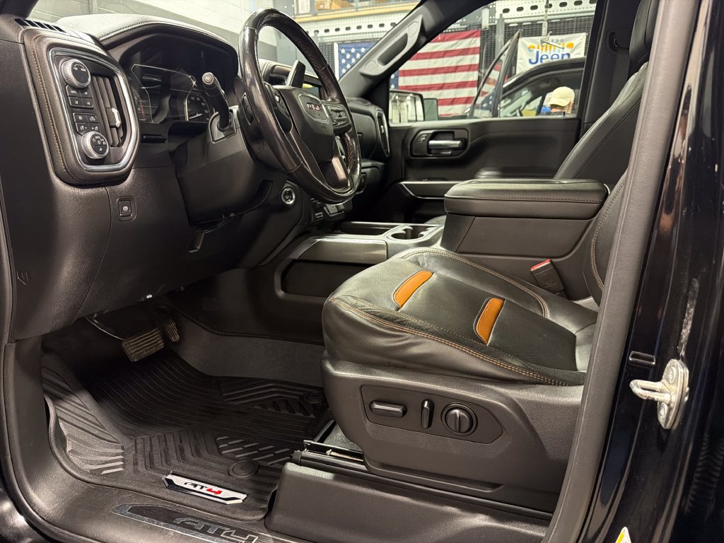 Used 2021 GMC Sierra 1500 AT4 w/ AT4 Premium Package AWD/4WD image 5