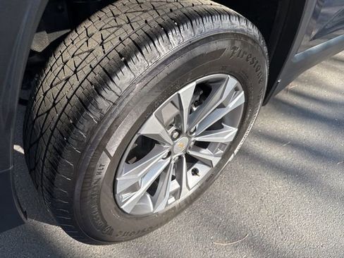 Used 2025 Chevrolet Equinox LT image 27