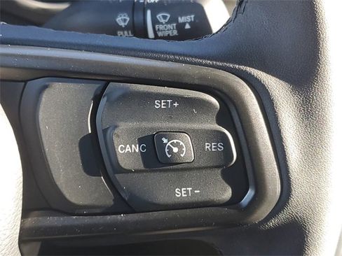 Certified 2023 Jeep Gladiator Sport image 24