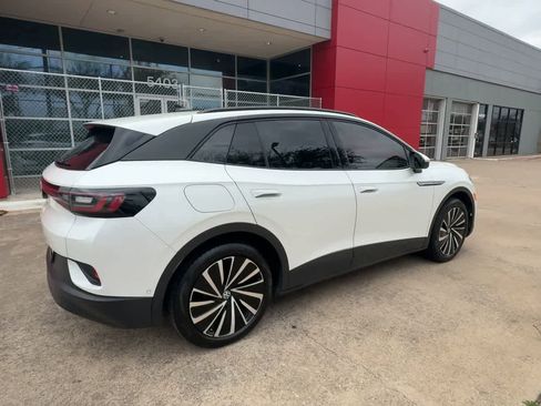 Used 2024 Volkswagen ID.4 S image 8