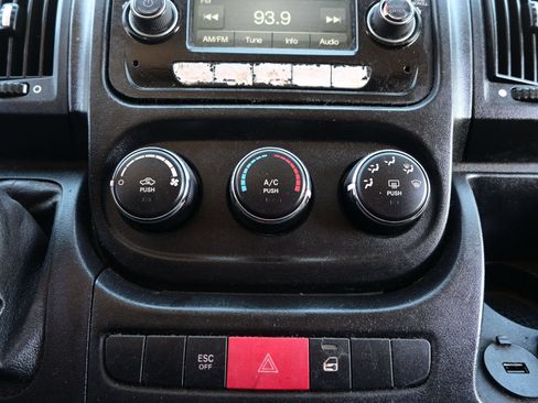 Used 2017 RAM ProMaster 2500 FWD image 25