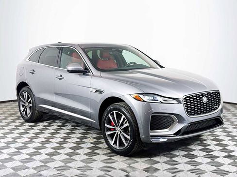 New 2025 Jaguar F-PACE R-Dynamic S image 3