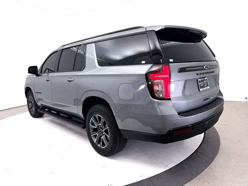 Used 2024 Chevrolet Suburban Z71 w/ Luxury Package AWD/4WD image 20