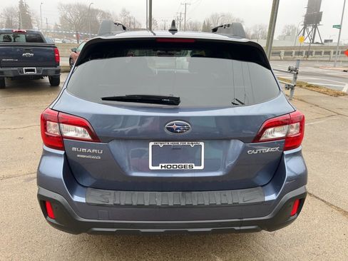 Used 2018 Subaru Outback 2.5i Limited image 6