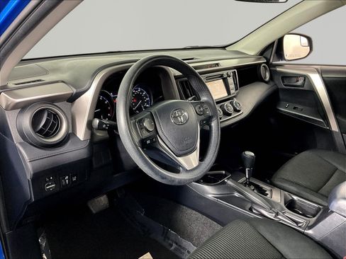 Used 2018 Toyota RAV4 LE w/ All Weather Liner Package FWD image 17