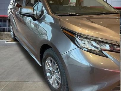 Used 2022 Toyota Sienna LE