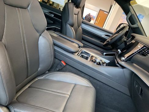 New 2026 Jeep Grand Wagoneer Limited w/ Premium Group II image 10