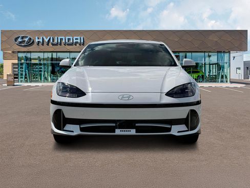 New 2025 Hyundai Ioniq 6 SE image 12