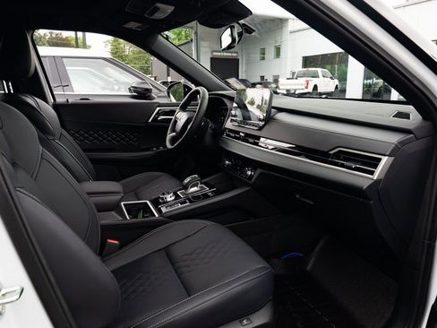 Used 2025 Mitsubishi Outlander SEL Black Edition image 25