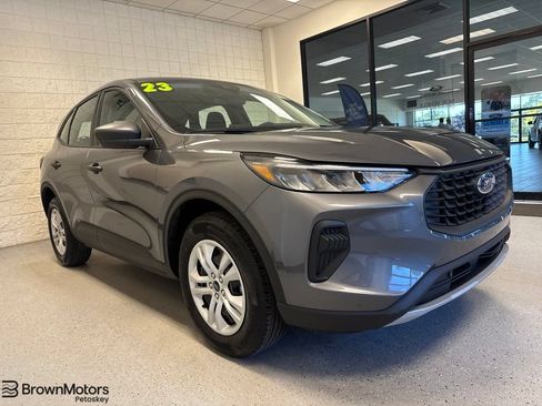 Used 2023 Ford Escape AWD image 1
