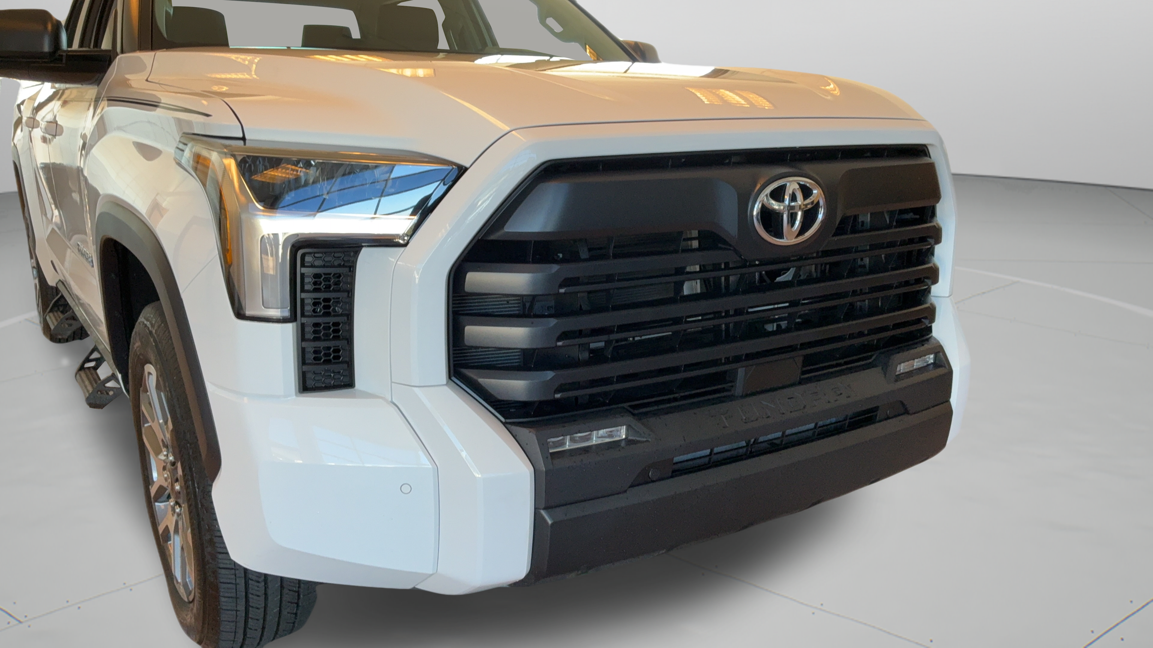Used 2024 Toyota Tundra SR5 w/ SR5 Premium Package AWD/4WD image 54
