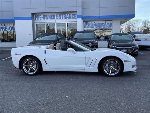 Used 2012 Chevrolet Corvette Grand Sport w/ 3LT Preferred Equipment Group image 8