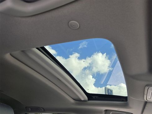 Used 2023 Honda CR-V EX-L image 17