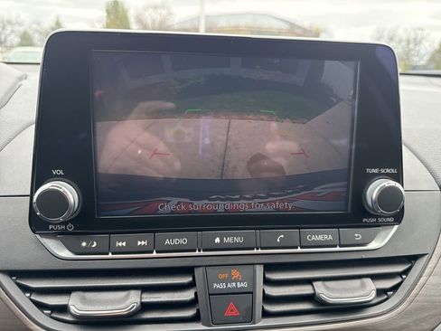 Used 2024 Nissan Altima 2.5 SV image 35