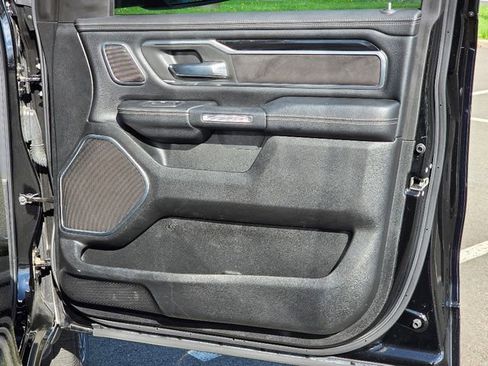 Used 2021 RAM 1500 Laramie w/ Night Edition image 10