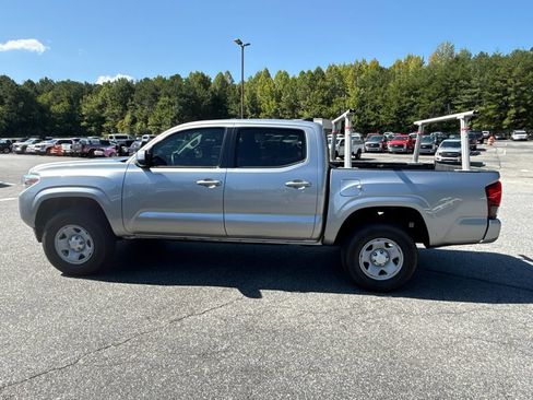 Used 2020 Toyota Tacoma SR w/ SR Convenience Package RWD image 4