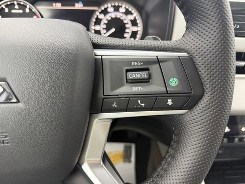 New 2026 Mitsubishi Outlander SE AWD/4WD image 34
