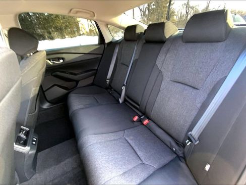 Used 2025 Honda Accord SE image 19