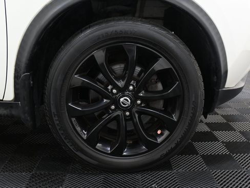 Used 2017 Nissan Juke SV image 35