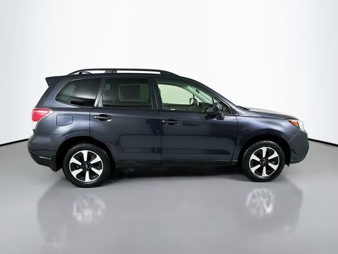 Used 2017 Subaru Forester 2.5i Premium AWD/4WD image 8