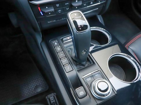 Used 2022 Maserati Quattroporte Modena Q4 AWD/4WD image 31
