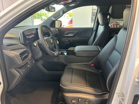 New 2026 Chevrolet Silverado EV LT image 8