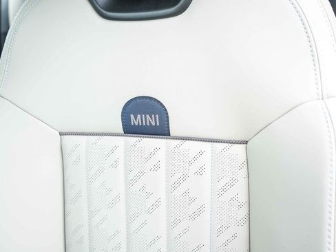 Used 2026 MINI Cooper 2-Door Hardtop FWD image 25