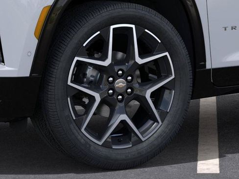 New 2026 Chevrolet Traverse High Country FWD image 44
