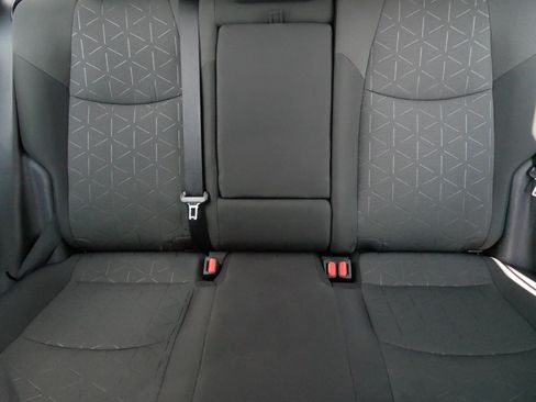 Used 2022 Toyota RAV4 XLE w/ Convenience Package AWD/4WD image 13