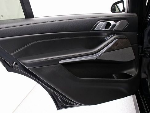 Used 2019 BMW X7 xDrive50i w/ Dynamic Handling Package image 27