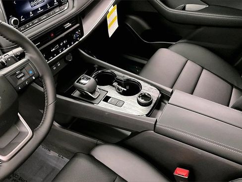 New 2026 Nissan Rogue SV w/ SV Premium Package image 8