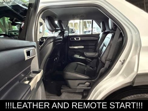 Used 2020 Ford Explorer XLT w/ Equipment Group 202A AWD/4WD image 16