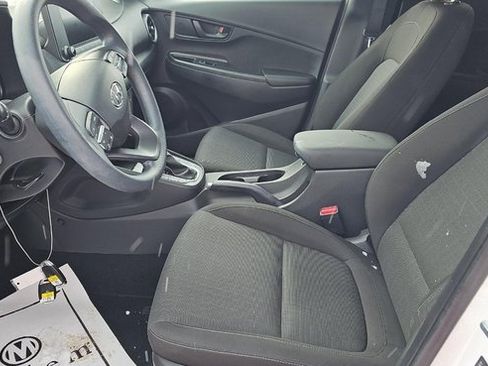 Used 2023 Hyundai Kona SEL image 5