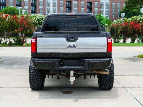 Used 2014 Ford F350 Platinum w/ FX4 Off-Road Package AWD/4WD image 18
