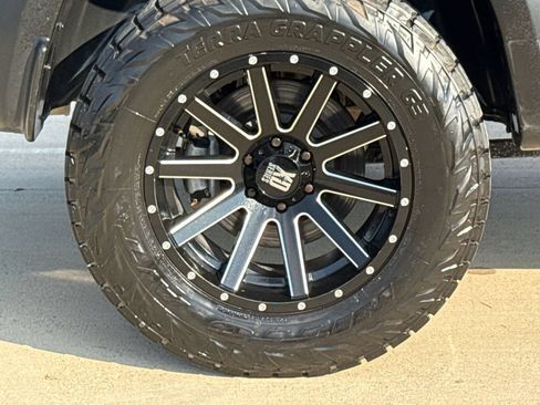 Used 2019 RAM 1500 Big Horn AWD/4WD image 9
