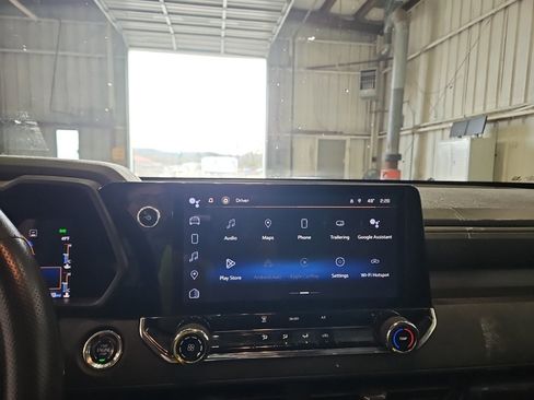 Used 2023 Chevrolet Colorado W/T image 10