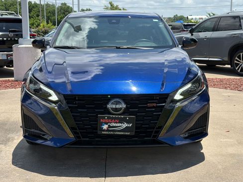 Used 2023 Nissan Altima 2.5 SR w/ SR Premium Package FWD image 6