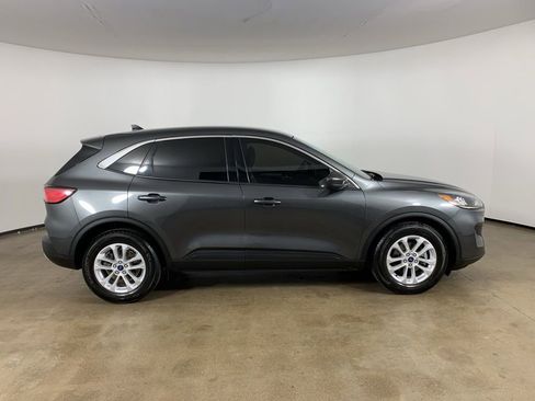 Used 2020 Ford Escape SE image 7