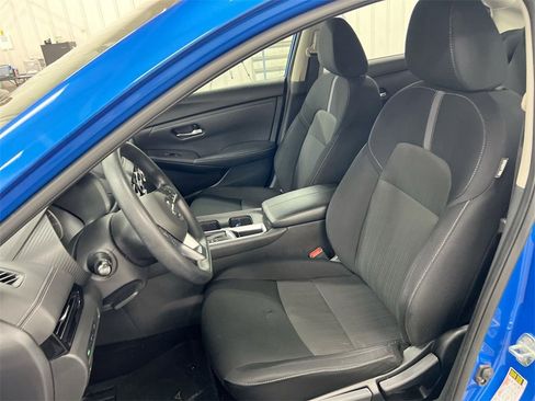 Used 2023 Nissan Sentra SV image 18